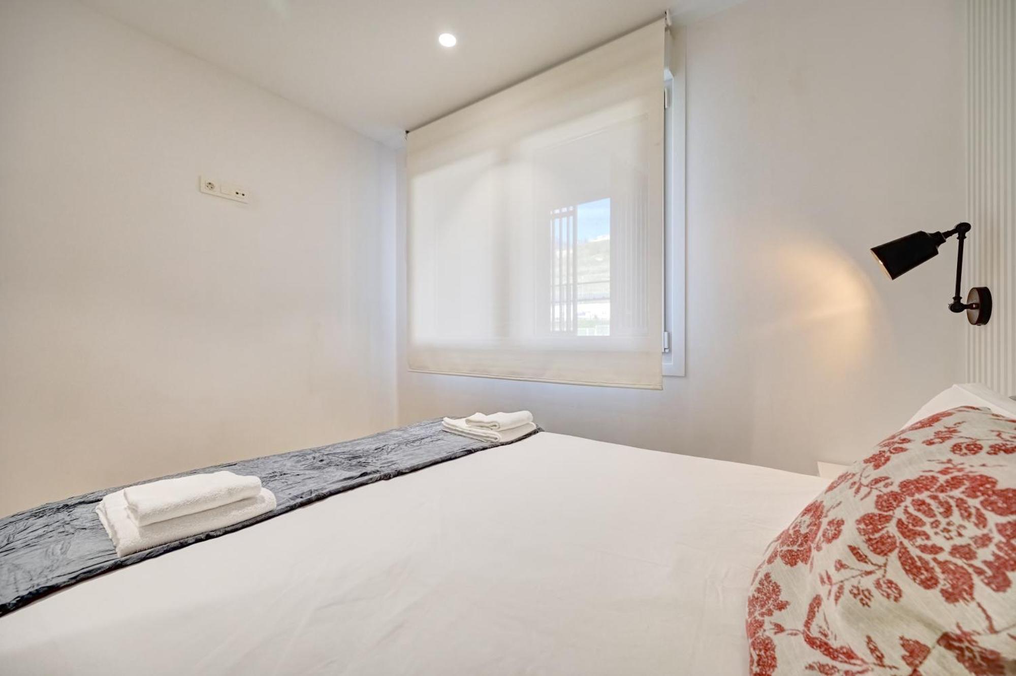 Ezkaba By Clabao Apartment *
